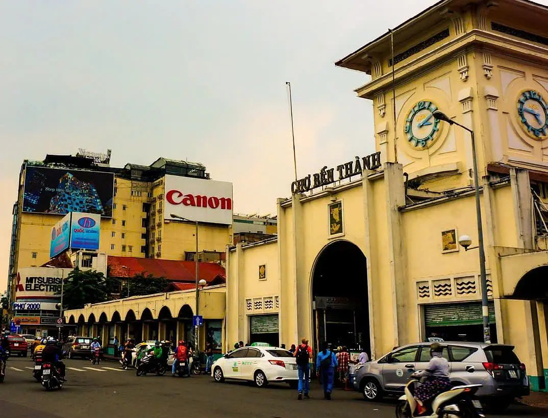 ホーチミンの市場で洋服を買うならここで決まり！