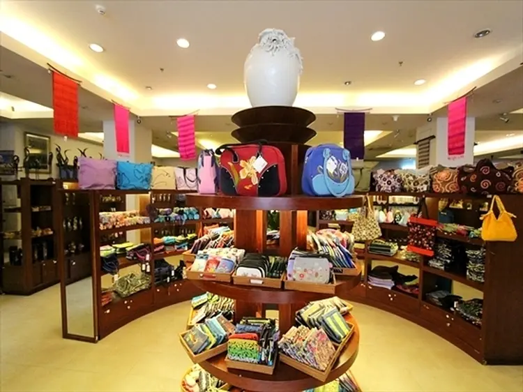 ミス・アオザイ