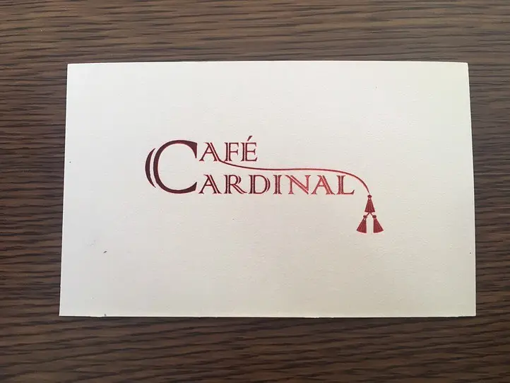 6つ星ホテル「ザ・レヴェリー・サイゴン」でアフタヌーンティーを