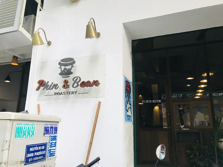 観光エリアど真ん中！本格派カフェ～Phin & Bean Roastery～ (フィン アンド ビーン  ローストリー)