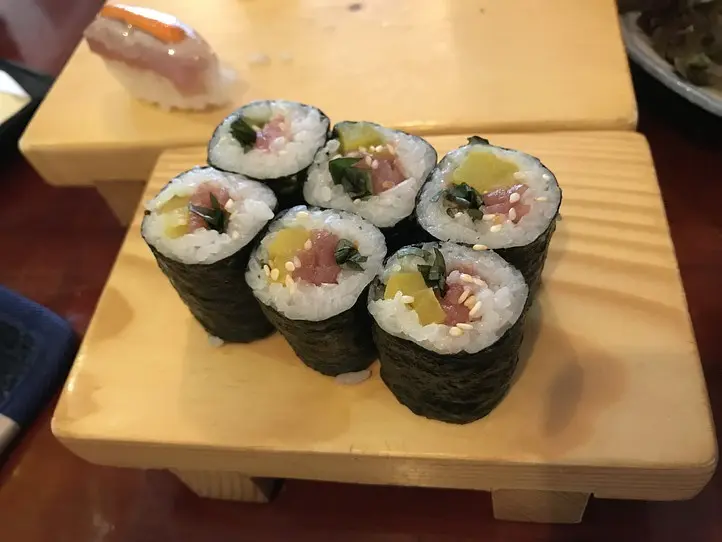 ホーチミンで日本食が食べたくなったら！家族連れにおすすめの寿司屋〜Sushi NHi