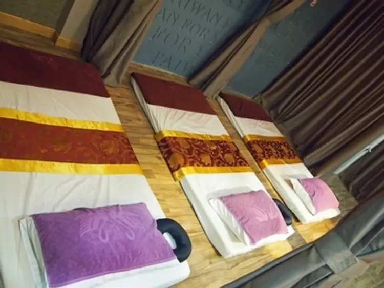 サワデカ・スパ