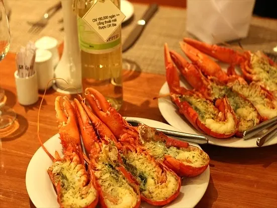 グリル (ダクストンホテルサイゴン内)