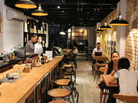 雰囲気と味に惹かれてシンコーヒーへ