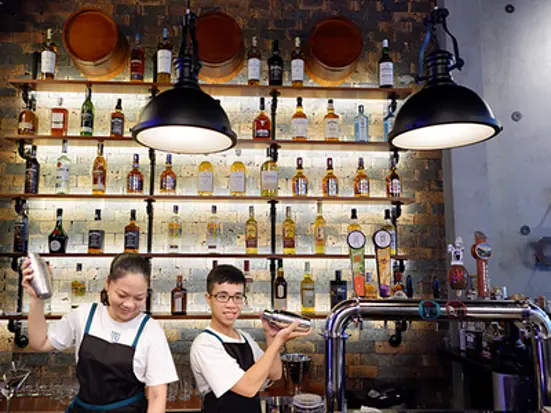 アールスクエア