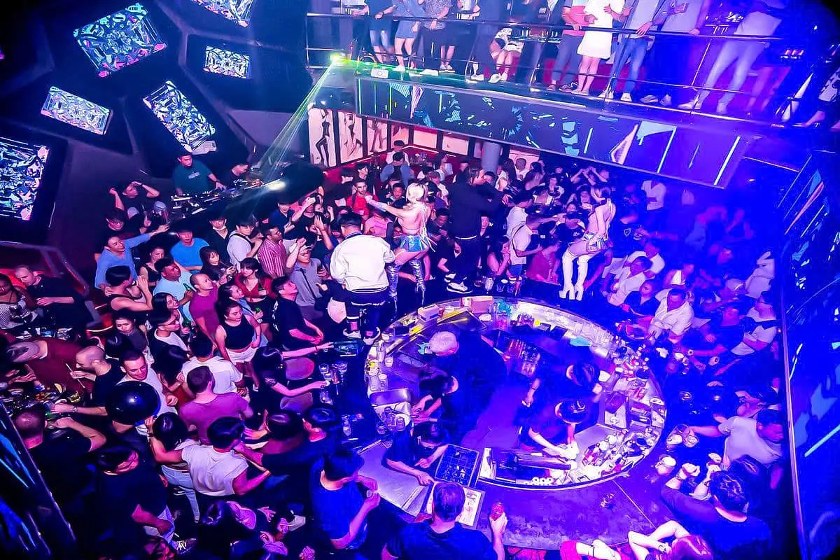 ホーチミン夜遊びガイド3選｜クラブ文化を楽しもう