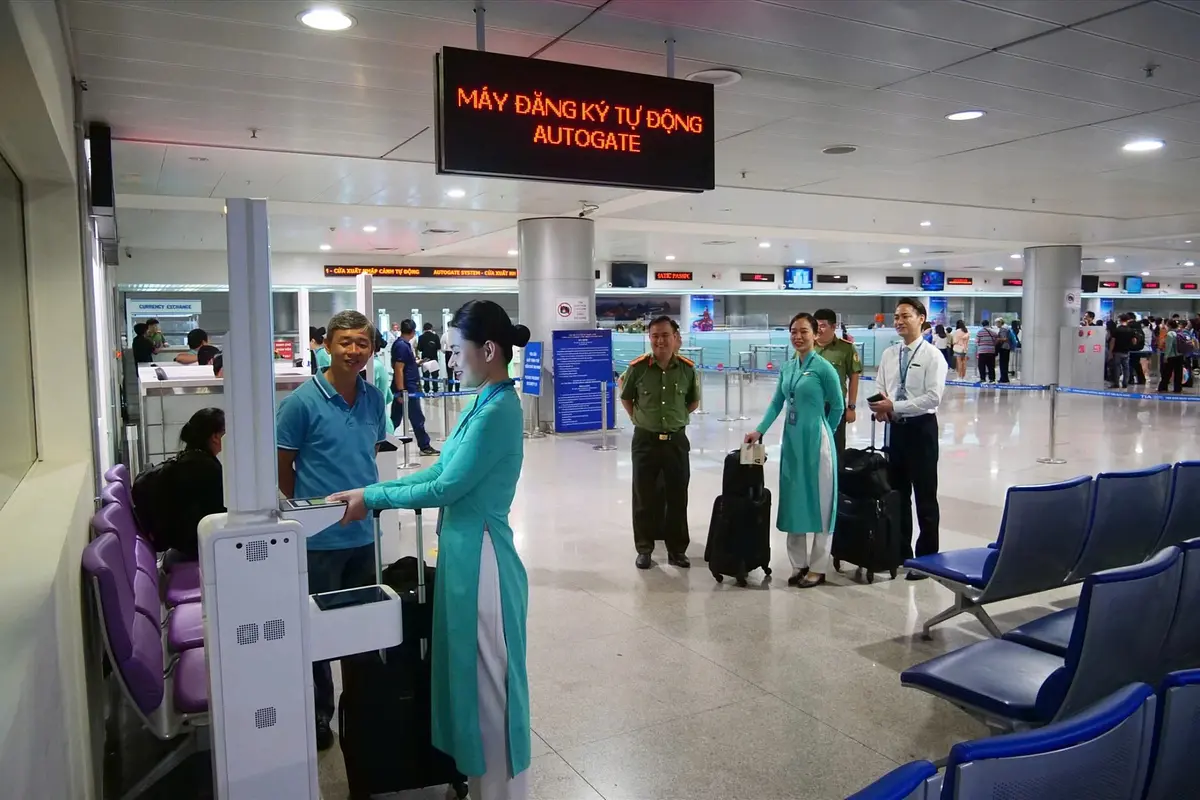 タンソンニャット国際空港は、2026年4月15日より「電子入国カード」の適用を正式開始：必ず知っておくべき事項
