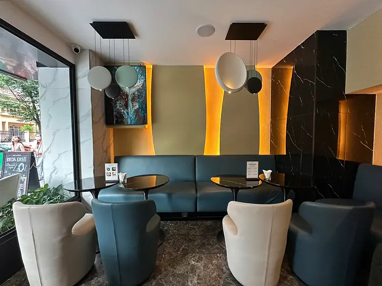 リュンヌ・レストラン＆バー