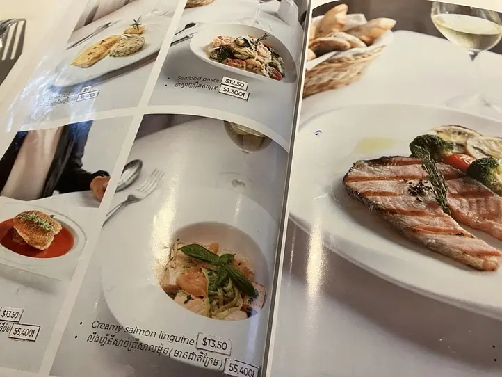 　【プノンペン】フレンチスタイルの建物がすてきなカフェ・レストラン２つ