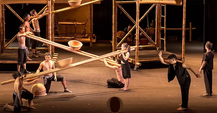 【2025-2026年版】A O Show（アー・オー・ショー）— ホーチミン市を代表する文化芸術パフォーマンス｜HCM City Guide