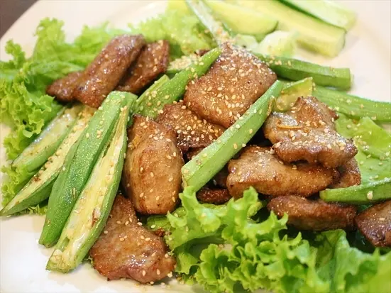 ラウ・イェー・ドゥック・ドゥン