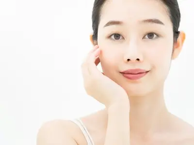 注目の“ブライトニングケア”で肌悩みを解決