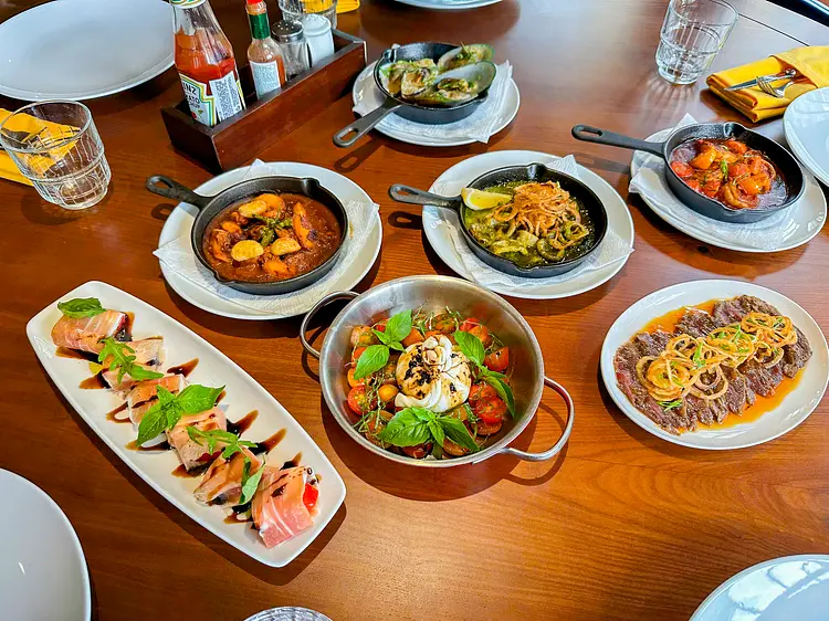 ラントルコート - ソーシャルミーティング