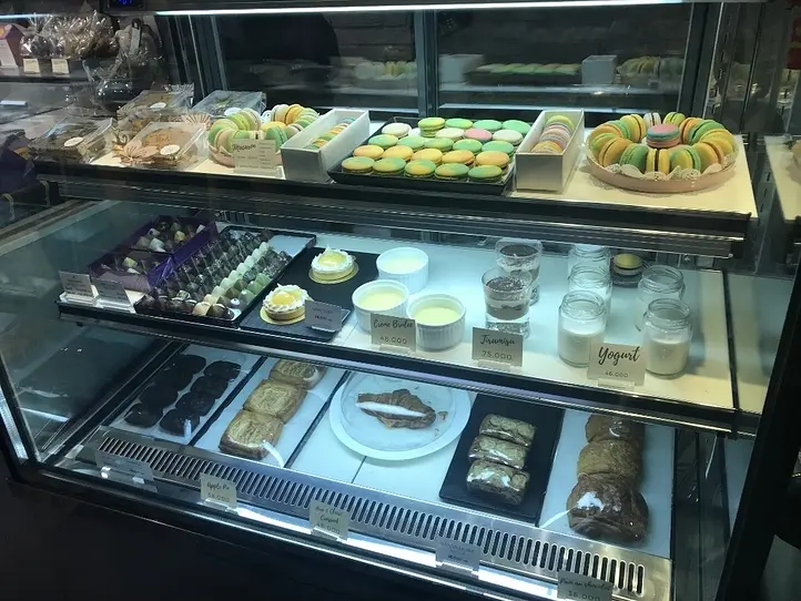 穴場カフェで美味しいコーヒーとカヌレを楽しもう～96B Experiment