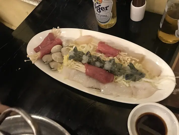 美容効果抜群！ホーチミンでビタミン豊富な花鍋を食べよう〜Dong Restraunt