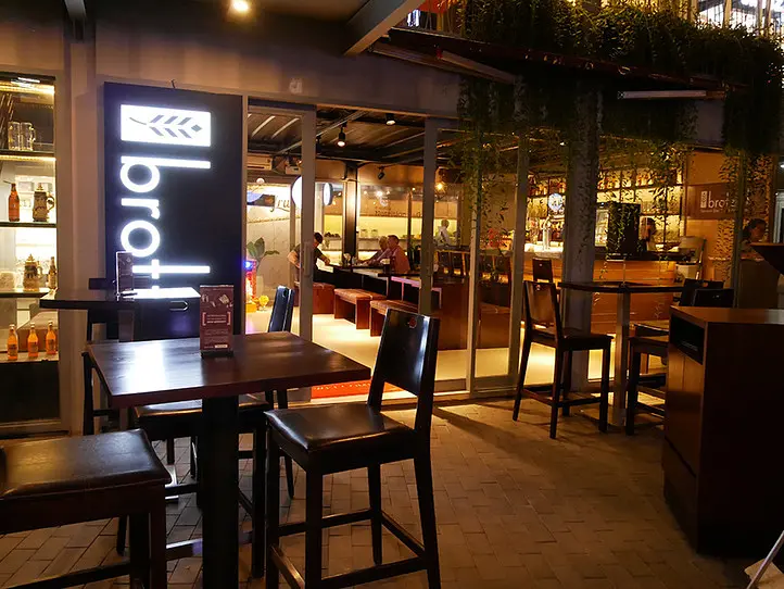 ホーチミンで、日本未上陸のドイツ料理店へ