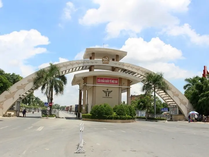 ホーチミンからカンボジアとの国境「モクバイ」へ行こう！