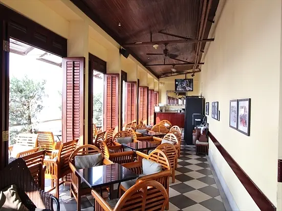 サイゴン・サイゴン・バー