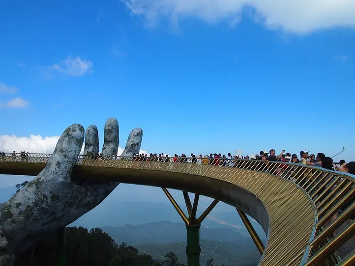 ホーチミンから1時間！ダナンの不思議なテーマパーク・バナヒルズを楽しもう