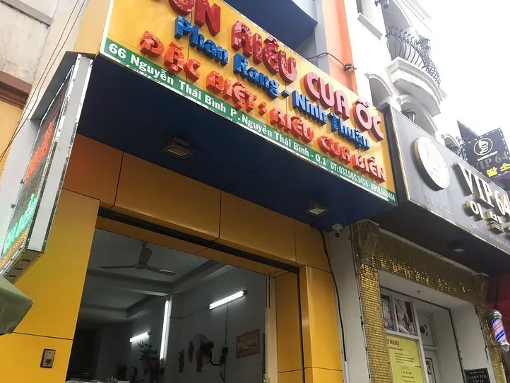 ローカル麺料理「ブンリュー」を食べよう！　~「Bun Riu Cua Oc」