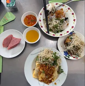 【2026年ミシュラン掲載】ホーチミンの名店「バインクオン タイホー127（Bánh Cuốn Tây Hồ 127）」を徹底紹介