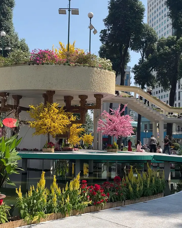 【2026年テト】ホーチミン・ベンタイン市場とコン・ルア池が改修完了｜新年に訪れたい市内中心の人気スポット