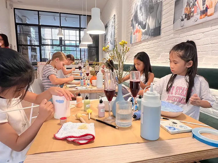 ポタリーペインティングカフェ