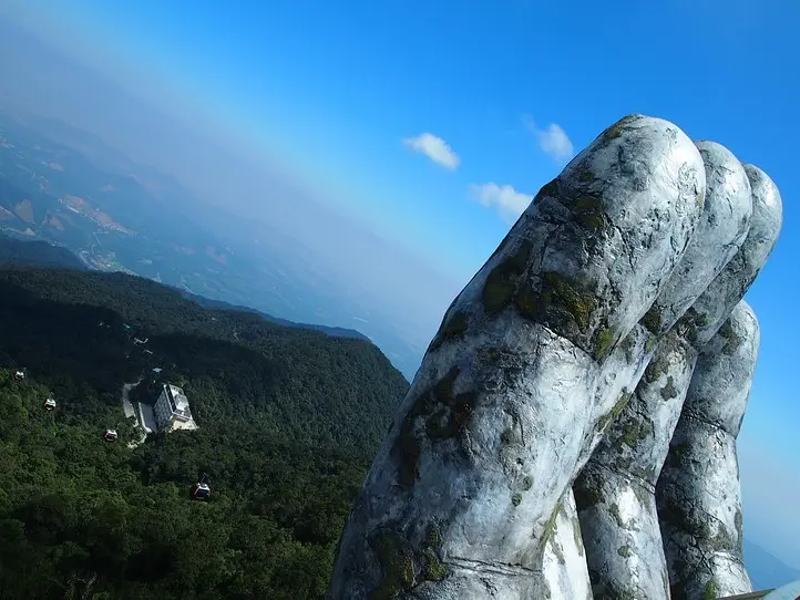 ホーチミンから1時間！ダナンの不思議なテーマパーク・バナヒルズを楽しもう