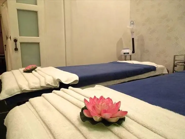 ホワイト・ロータス・スパ