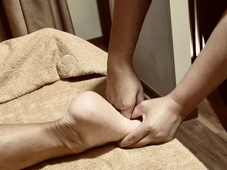 指圧マッサージ