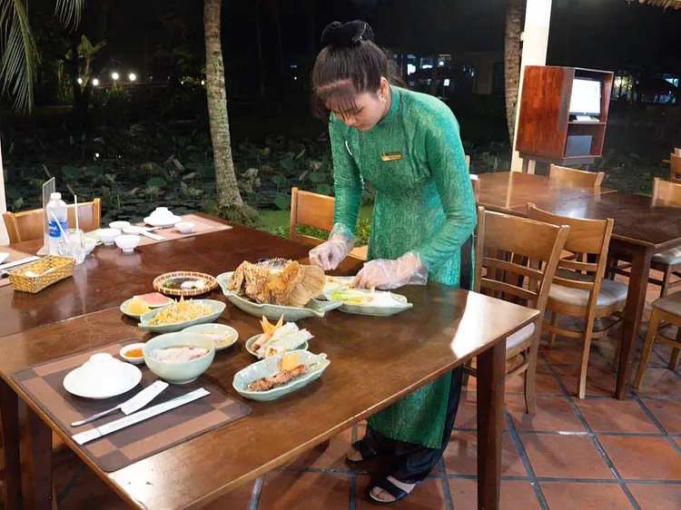 メコン ・レスト・ ストップ・ レストラン