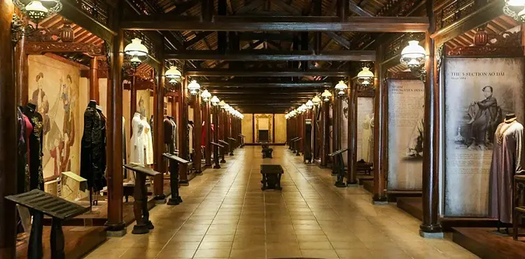 アオ・ダイ博物館