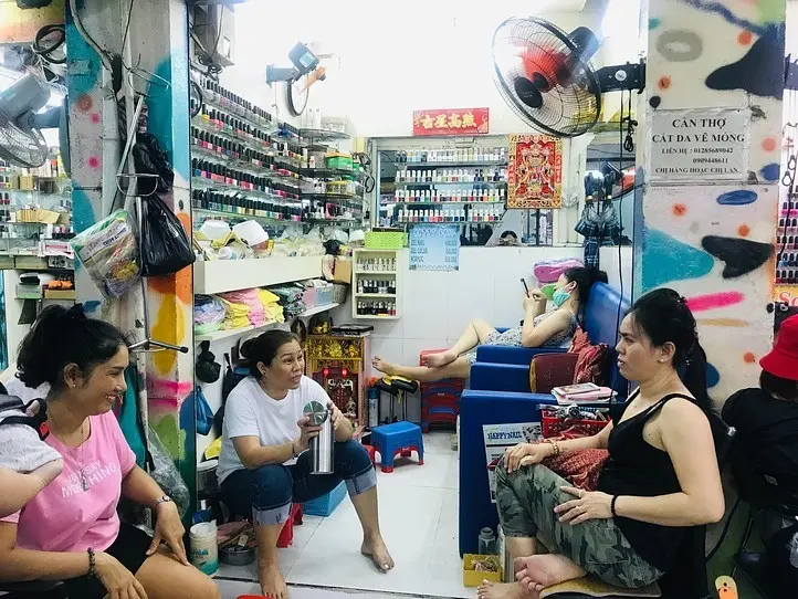 ベンタイン市場目の前！ネイルストリートで激安250円のローカルネイル体験