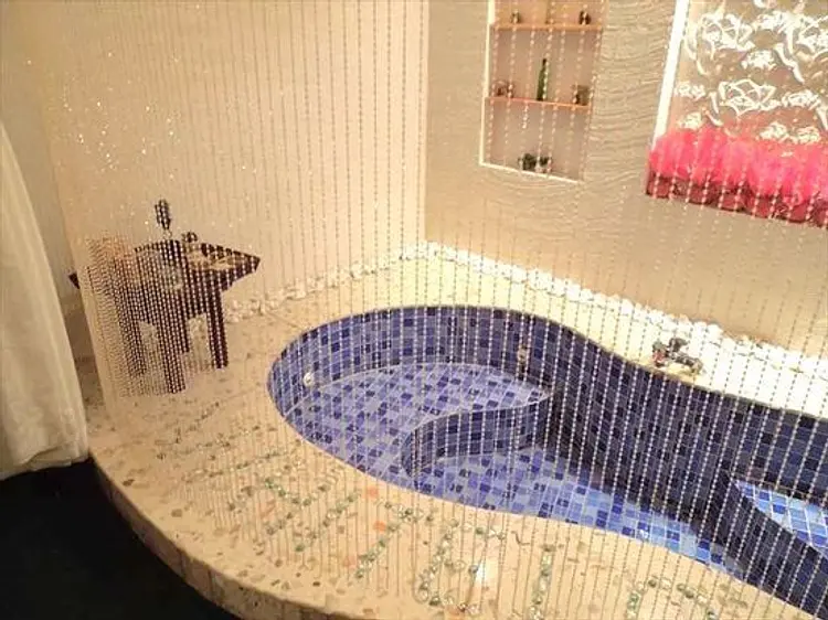 ホワイト・ロータス・スパ