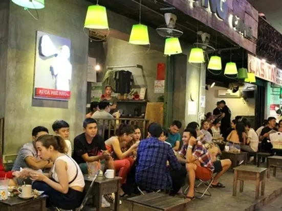 夜に行きたくなるカフェNo.1。コンカフェの魅力♪