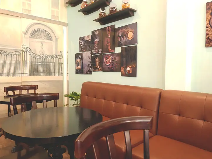 2区タオディエンにある、焼き立てワッフルが美味しいカフェ