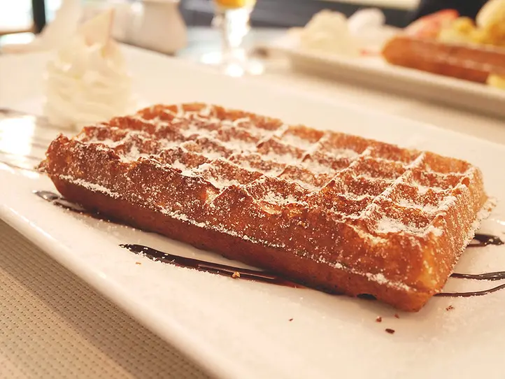 2区タオディエンにある、焼き立てワッフルが美味しいカフェ