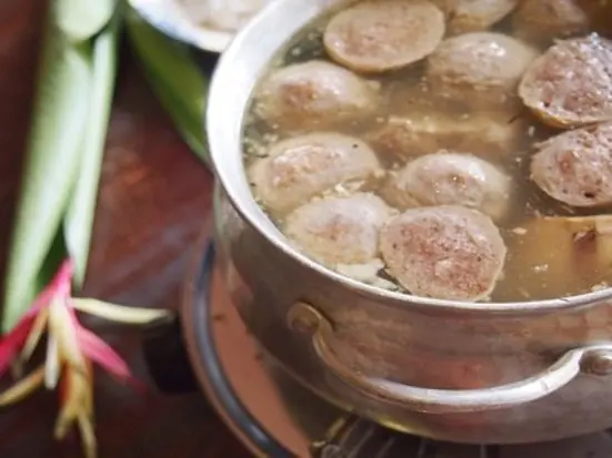 トロピカルな南国レストランで、本当においしいベトナム料理を楽しむ