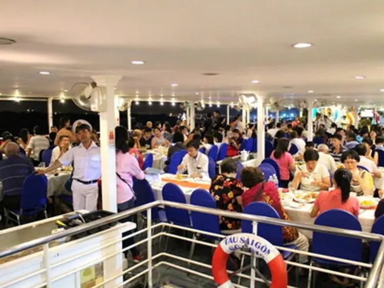 サイゴン号／サイゴン川ディナークルーズ