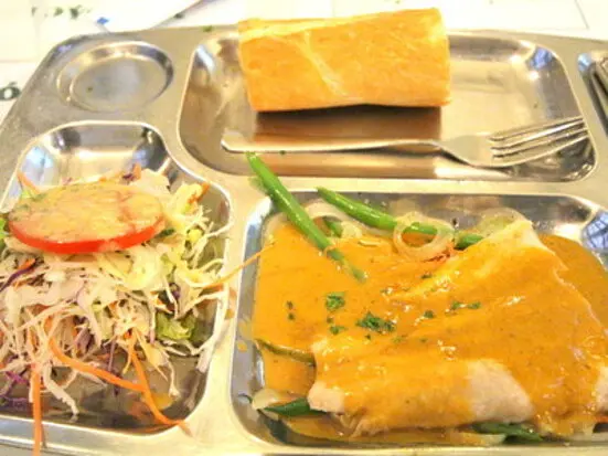 500円で食べられる5つ星のフランス料理店「レトワール」