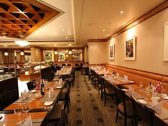 グリル (ダクストンホテルサイゴン内)