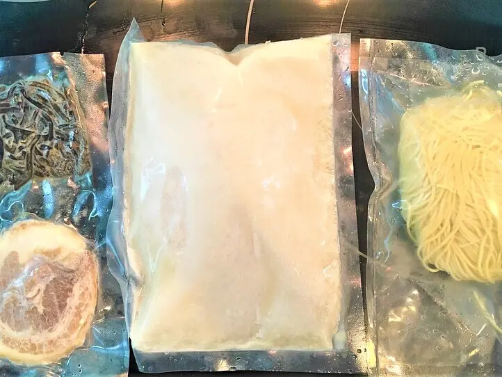 社会隔離中でもデリバリー出来る日系食材、冷凍食品