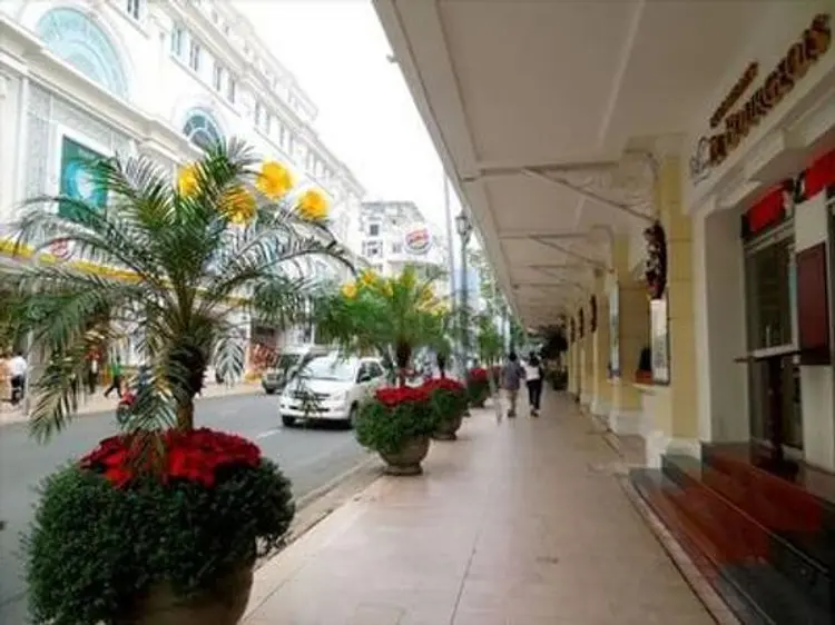 コンカフェ（リートゥーチョン通り店）