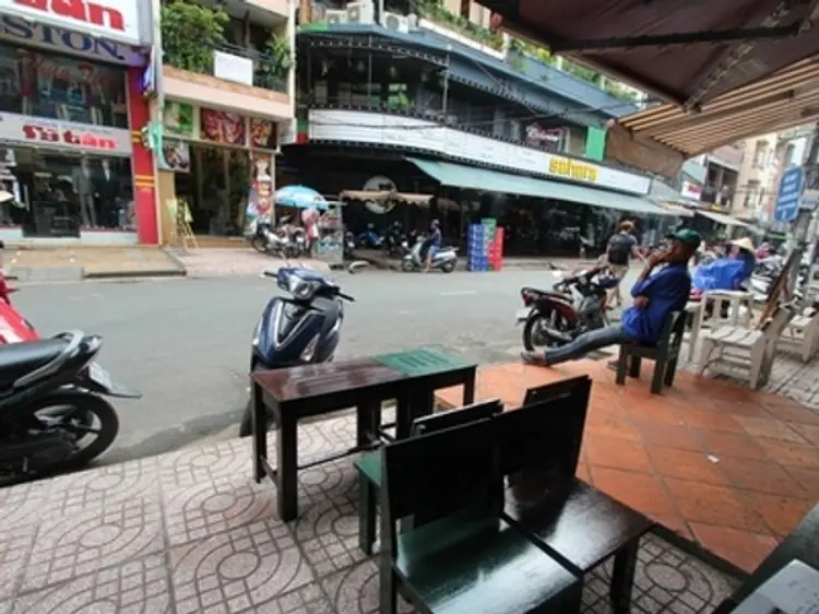 オールデイカフェ＆レストラン