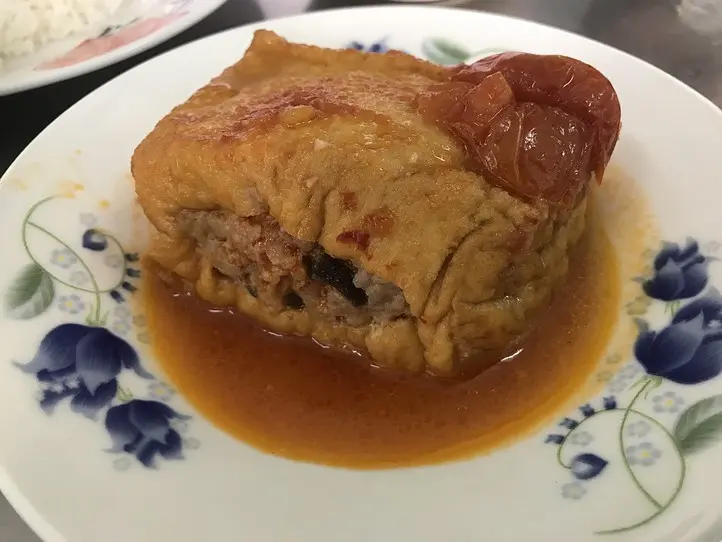 高島屋からすぐ！ベトナム式定食屋さんでベトナムランチに挑戦〜Com Ba Ca