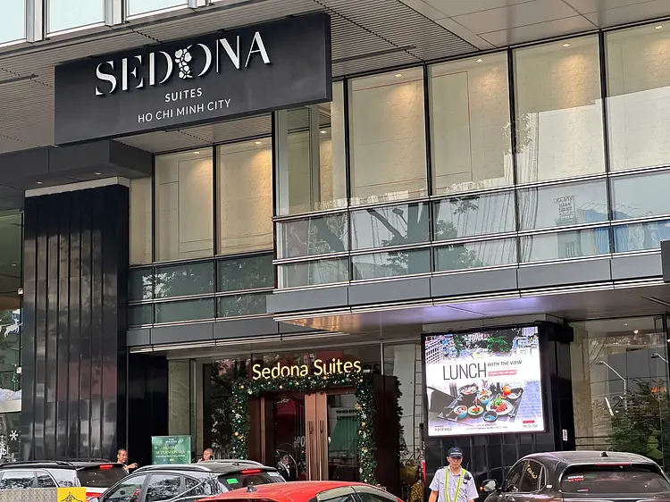 ライ・レストラン