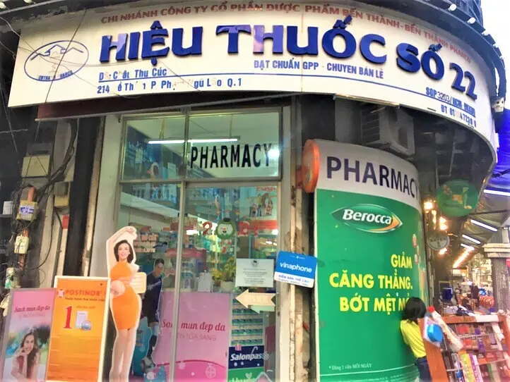 ホーチミンの薬局で買える頭痛薬と保湿薬