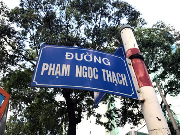 ボンレストラン