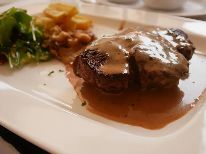 『東洋のパリ』ベトナムで食べる、フレンチ