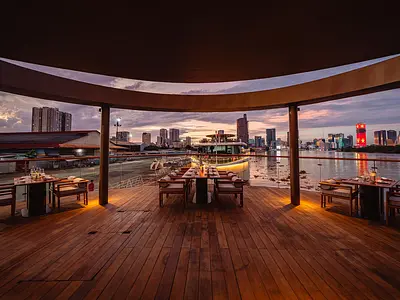 サイゴン絶景ICONサンセットクルーズ＆フォト体験